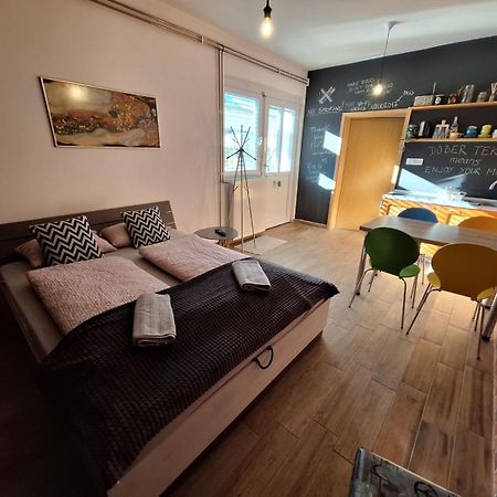 Apartment Green&Urban ツェリェ エクステリア 写真